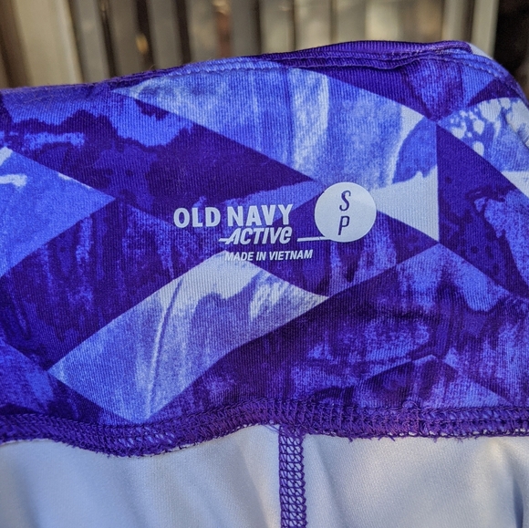OLD NAVY Active Leggings - Picture 3 of 4
